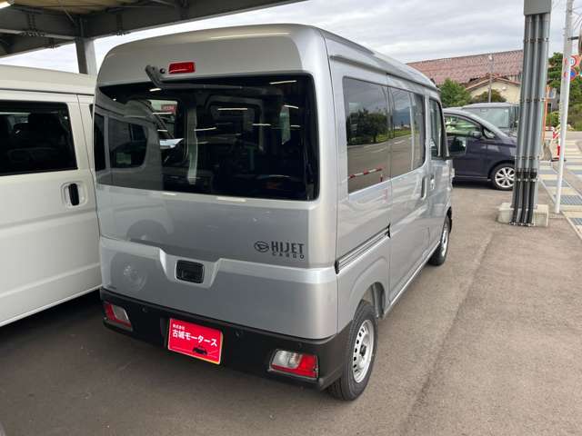 Daihatsu Hijet Cargo 10