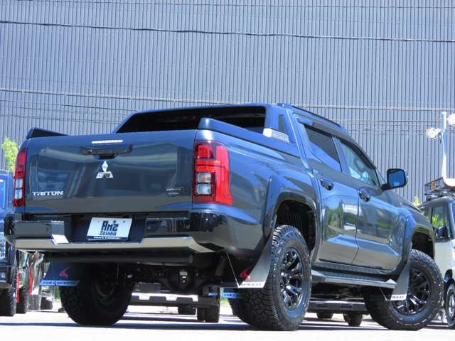 Mitsubishi Triton 10