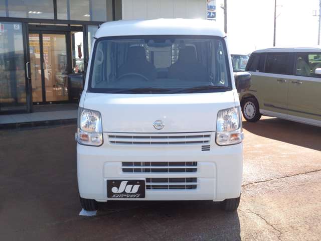 Nissan NV100 Clipper 2