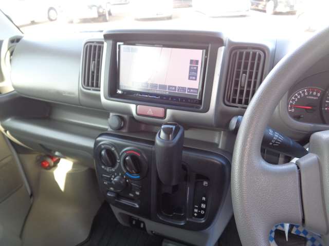 Nissan NV100 Clipper 9