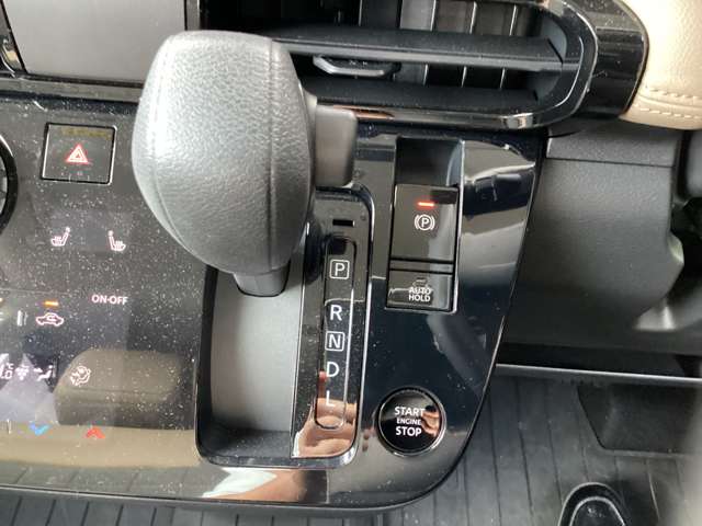 Mitsubishi Delica Mini 12