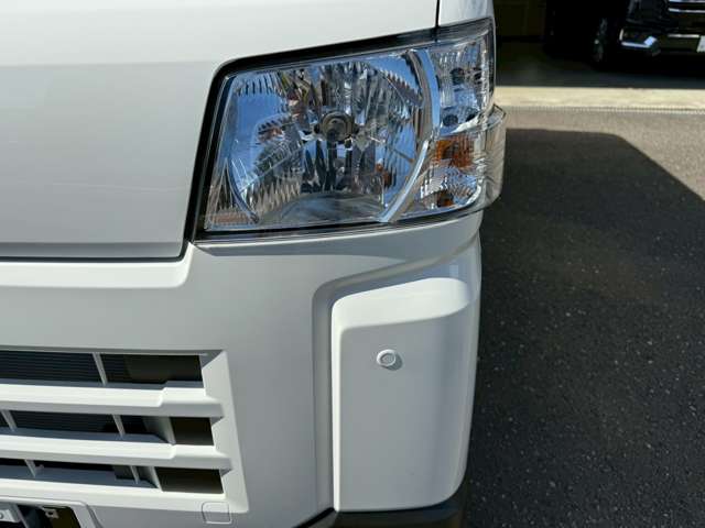 Daihatsu Hijet Cargo 3