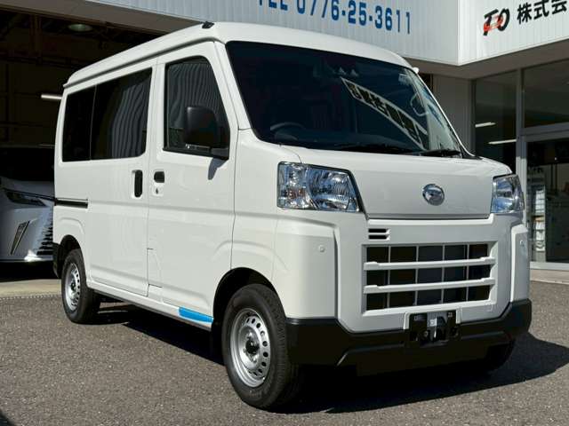 Daihatsu Hijet Cargo 4