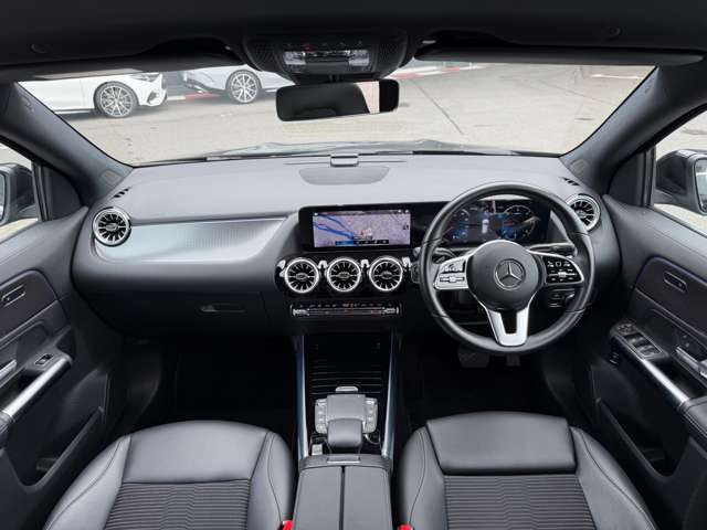 Mercedes-Benz GLA-Class 2