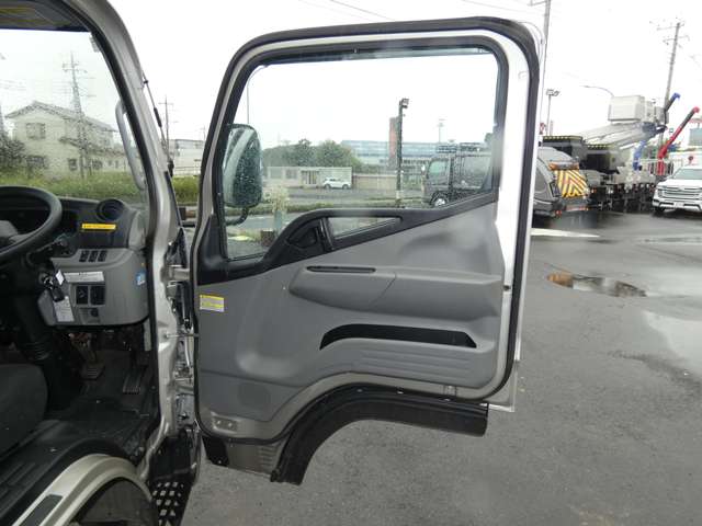 Mitsubishi Fuso Canter 8