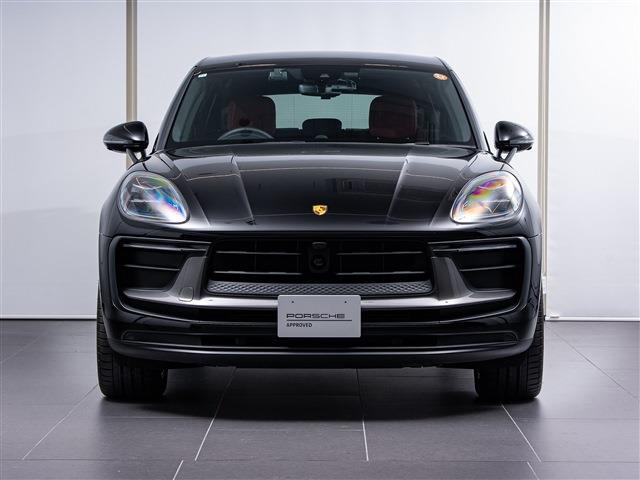 Porsche Macan 4