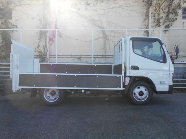 Mitsubishi Fuso Canter 6