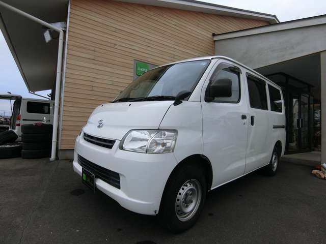 Toyota Town Ace Van 7