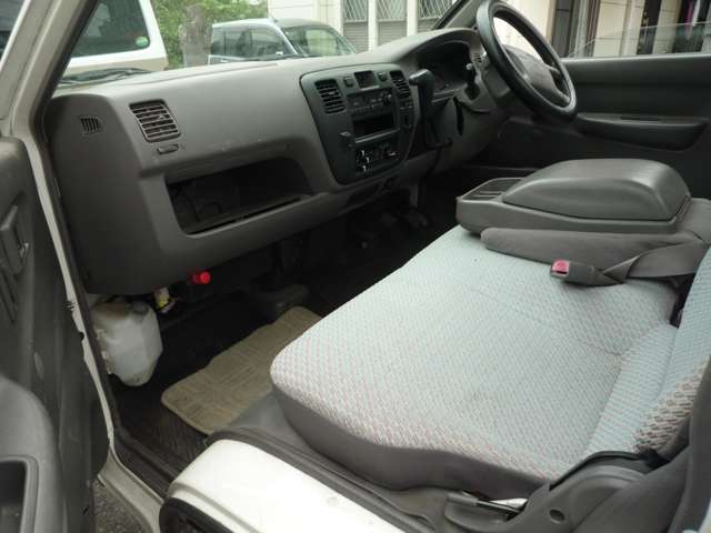 Toyota Light Ace Truck 9