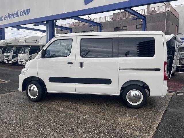 Toyota Town Ace Van 8