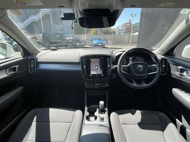 Volvo XC40 6
