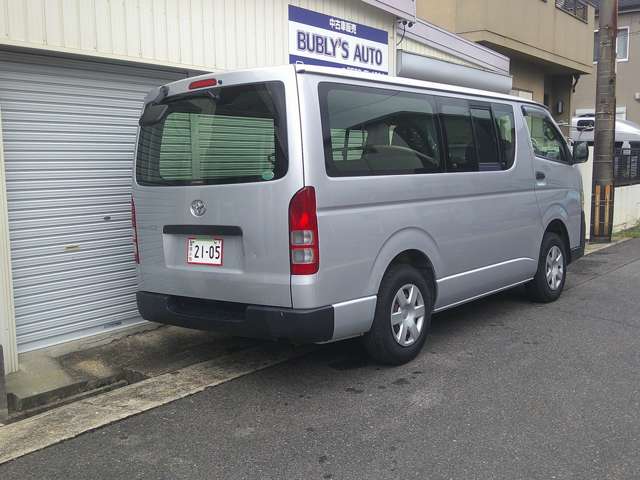 Toyota Regius Ace 5