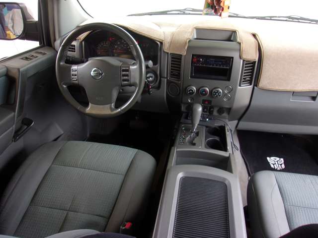 Nissan Titan 11
