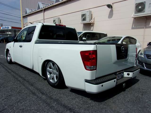 Nissan Titan 6