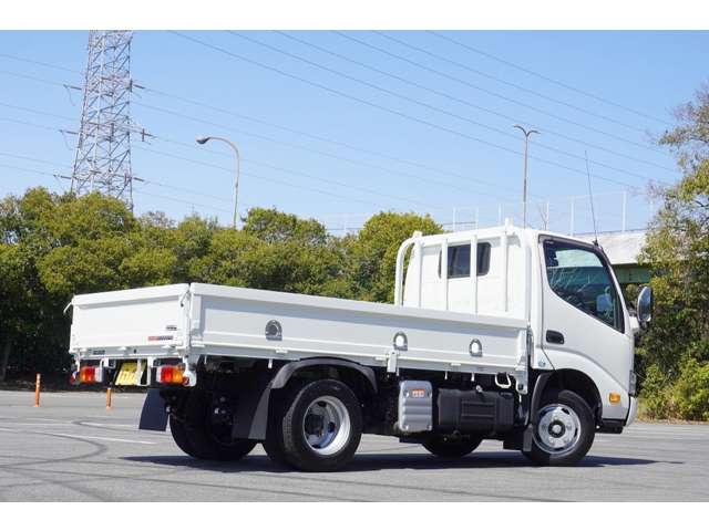 Hino Dutro 2