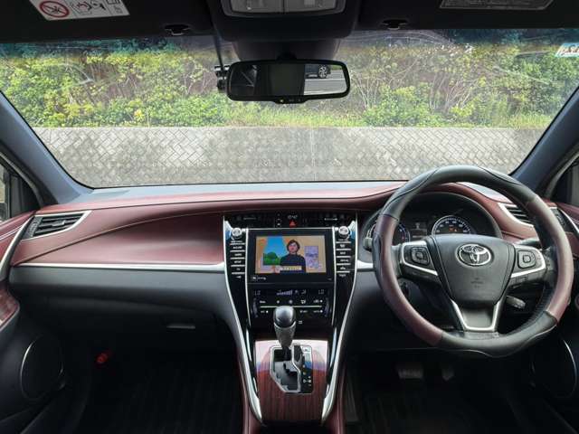 Toyota Harrier 2