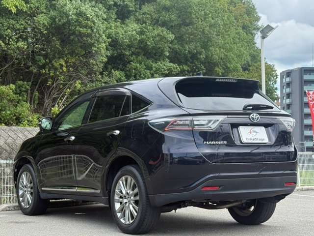 Toyota Harrier 4