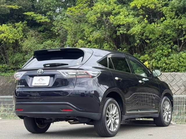 Toyota Harrier 5