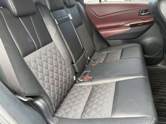 Toyota Harrier 10