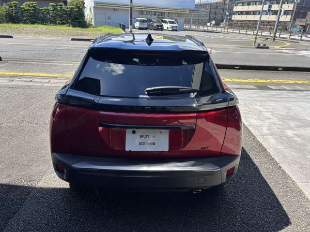 Peugeot SUV 2008 11