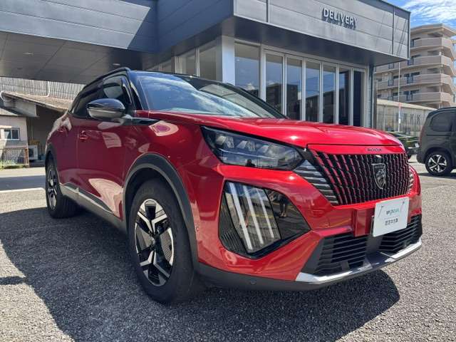 Peugeot SUV 2008 4