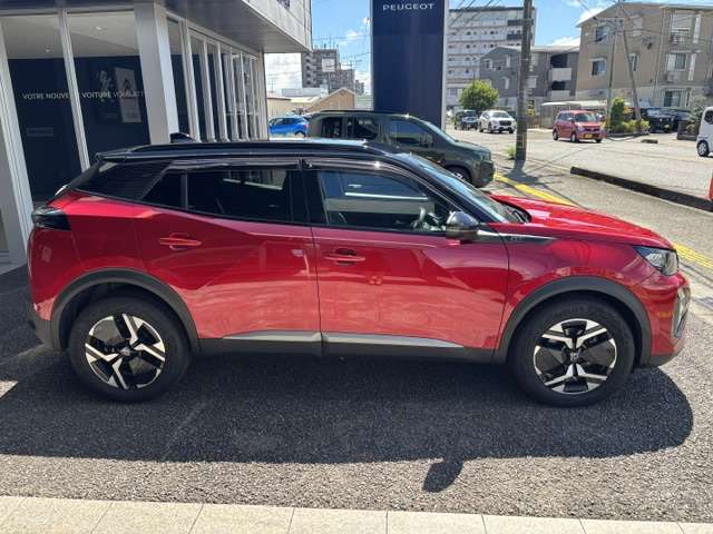 Peugeot SUV 2008 6