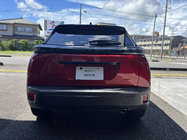 Peugeot SUV 2008 10