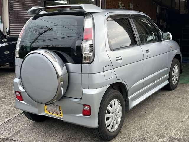 Daihatsu Terios Kid 5