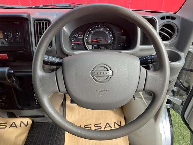 Nissan NV100 Clipper 12