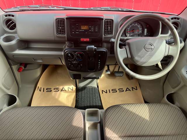 Nissan NV100 Clipper 5