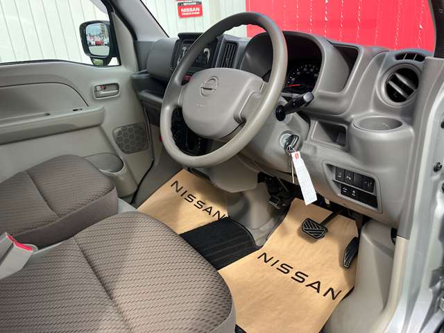 Nissan NV100 Clipper 7
