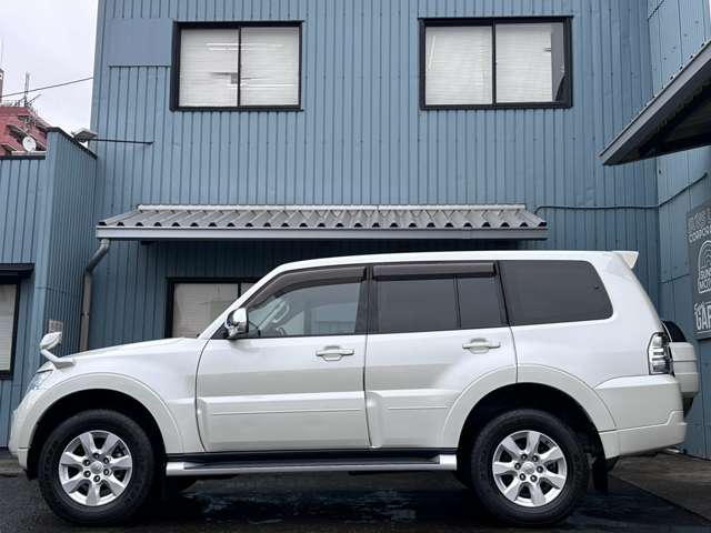 Mitsubishi Pajero 4