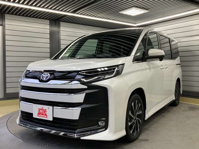 Toyota Noah 7