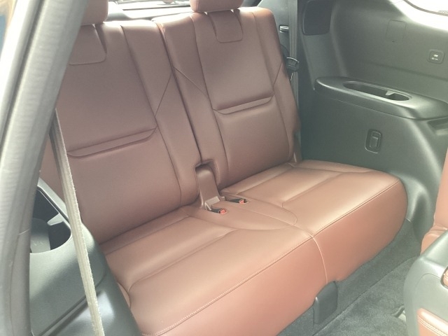 Mazda CX-8 11