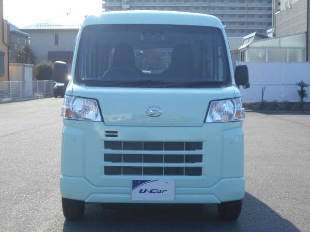 Daihatsu Hijet Cargo 2