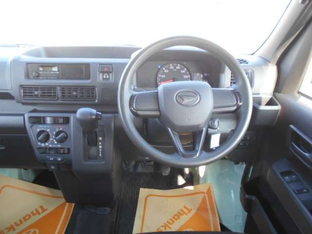 Daihatsu Hijet Cargo 7