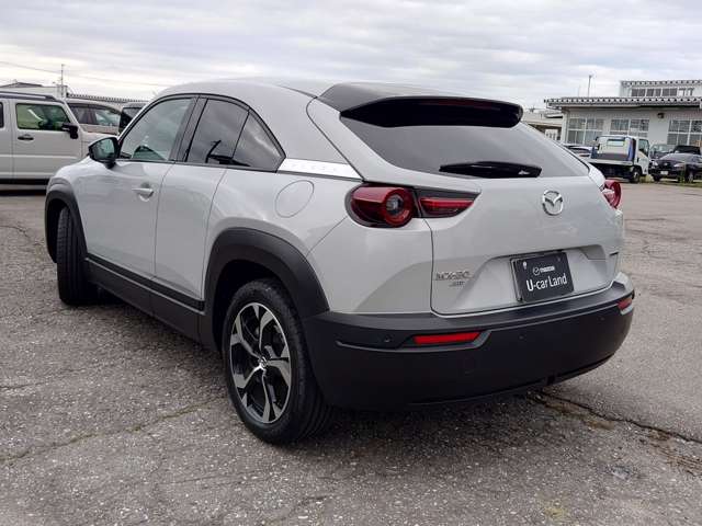 Mazda MX-30 4