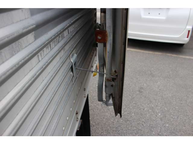 Mitsubishi Fuso Canter 11