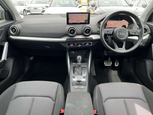 Audi Q2 3