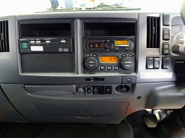 Isuzu Forward 4