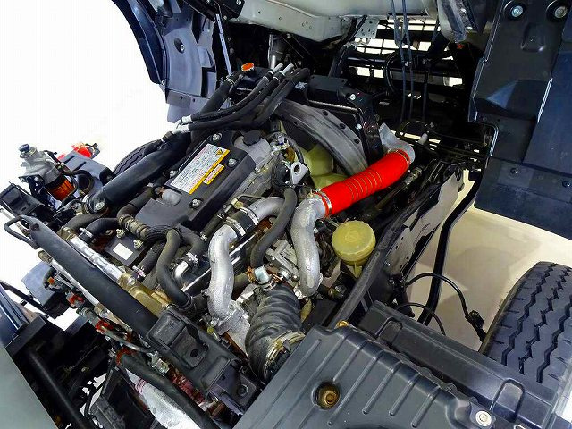 Isuzu Forward 9