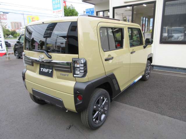 Daihatsu Taft 4