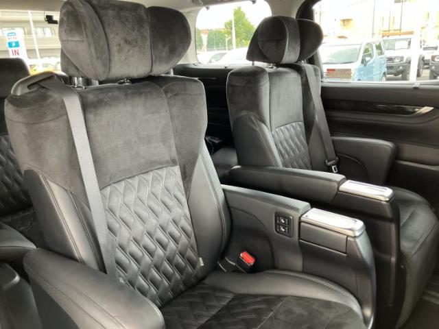 Toyota Alphard 7