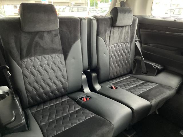 Toyota Alphard 8