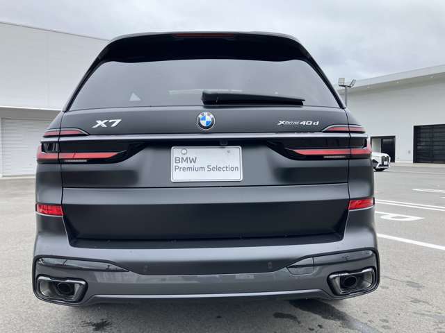 BMW X7 6