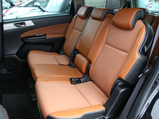Subaru Exiga Crossover7 11
