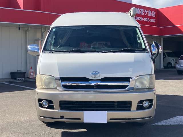 Toyota Hiace Van 2