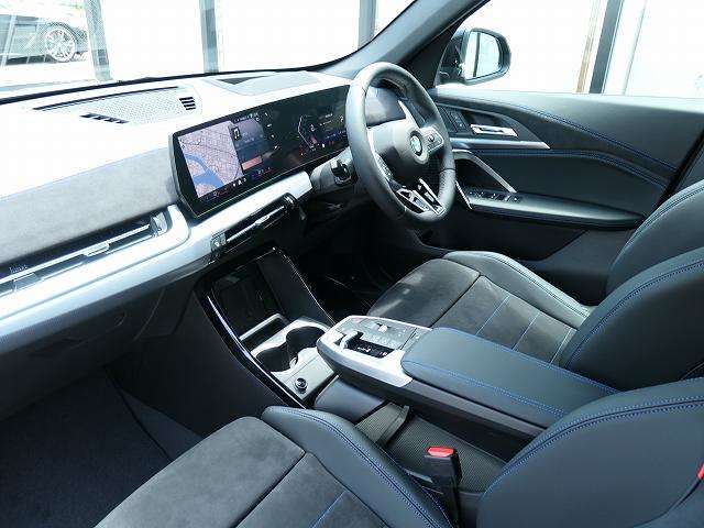BMW X1 12