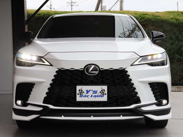 Lexus RX 9