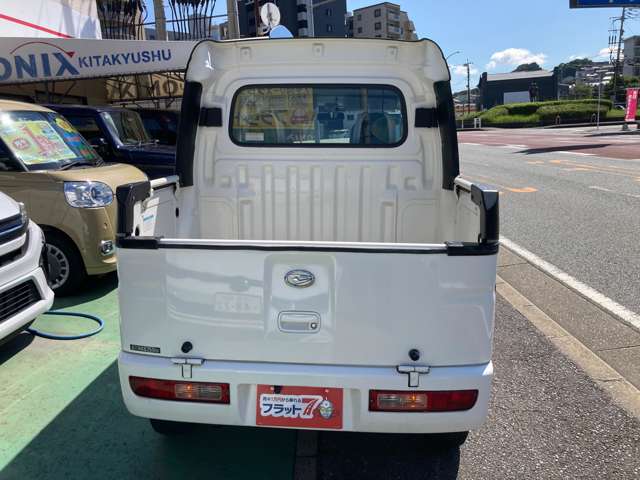 Daihatsu Hijet Deck Van 7